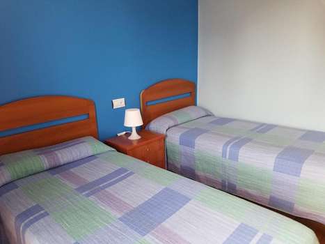 www.hotelcondesdebunol.com