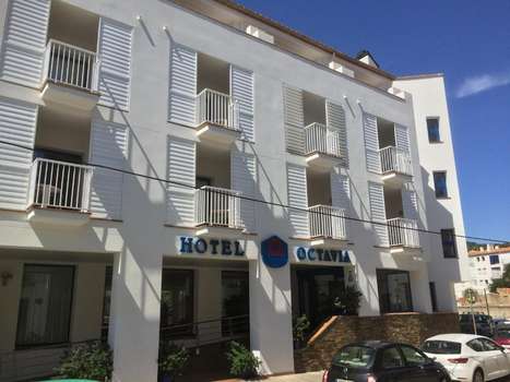 www.hoteloctavia.net