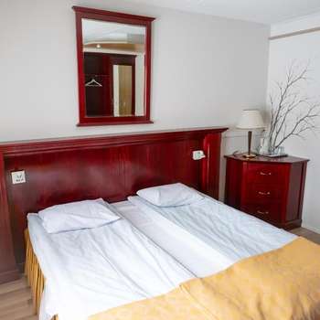 www.hotelliilveslinna.fi