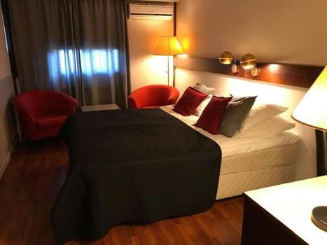 www.hotelcarneval.fi