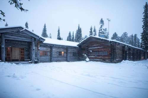 www.flyingreindeer.fi
