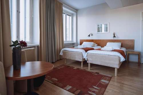 www.hotellihelmi.fi