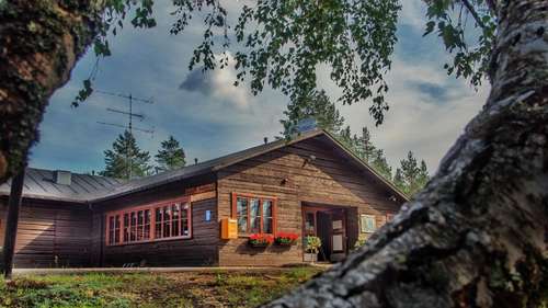 www.rokuanhovi.fi