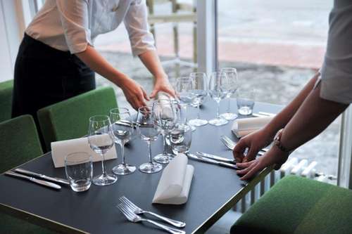 www.hotelredgreen.fi