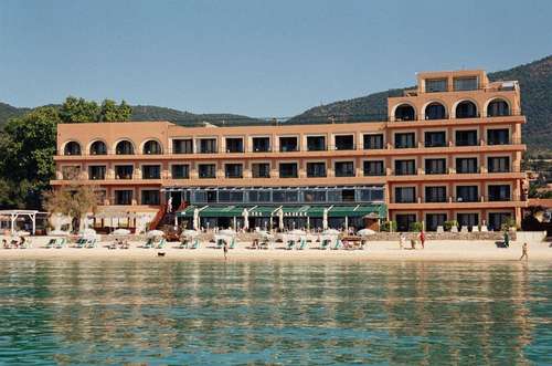 www.hotel-cavaliere.com
