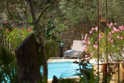 www.hotel-ardeche.com