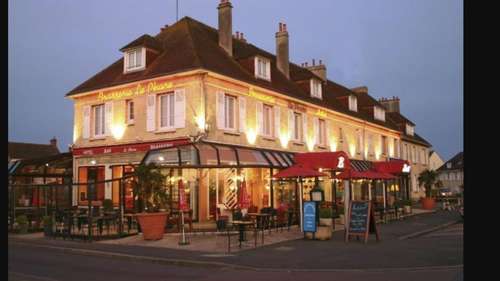 www.le-phare-ouistreham.fr
