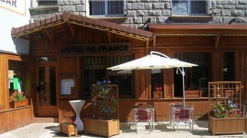 www.hoteldefrance-lebessat.fr