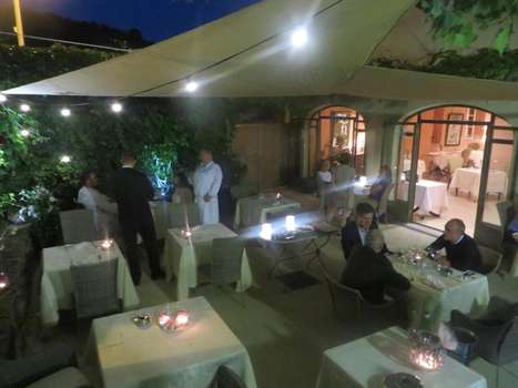 www.restaurant-chartron.com