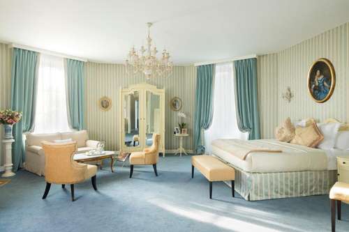 www.chateaularocheploquin.com