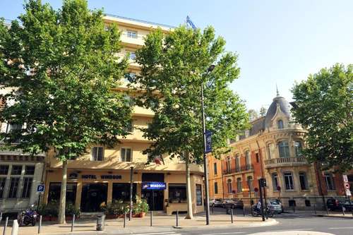 www.hotel-windsor-perpignan.com