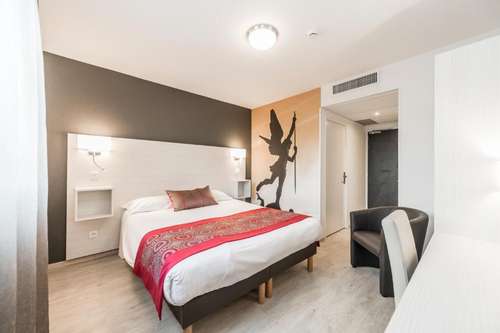 www.hotel-les-4-salines.com