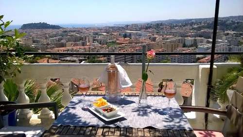 www.hotellepanoramic.com