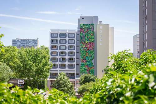 www.hoteldescongres.com