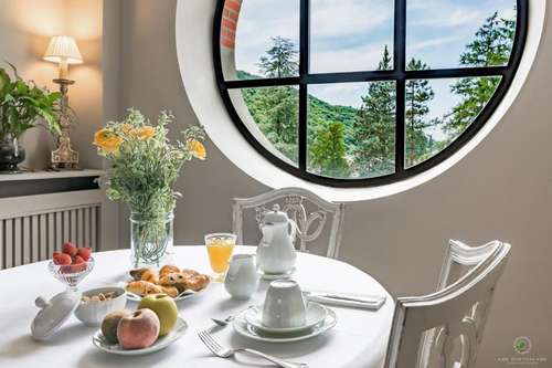 www.hotel-lesauvage.com