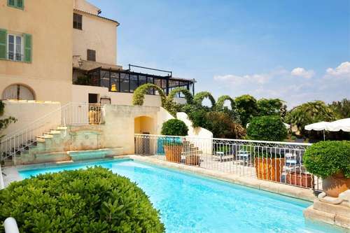 www.hotel-berard.com