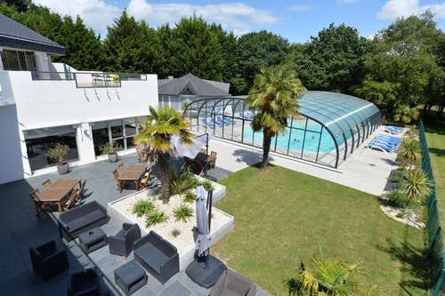 www.hotel-golf-saint-laurent.com