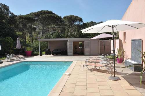 www.hotellaviergenoire.com