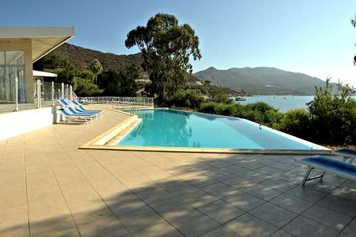 www.hotellaparata.com