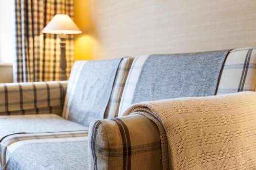www.couronne-hotel-jougne.fr