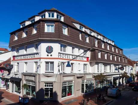 www.hotelredfox.com