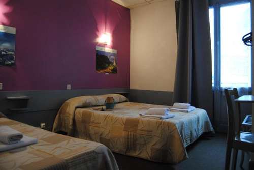 www.hotel-de-geneve-lourdes.com