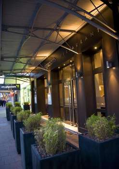 www.hotelvalence.com