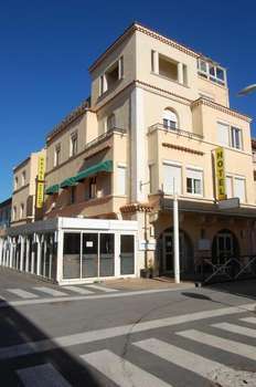 www.hotel-plage-valras.com