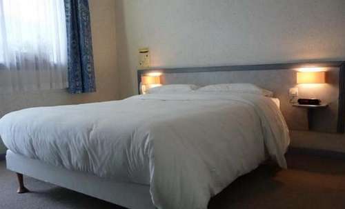 www.hotel-lechatelain.fr