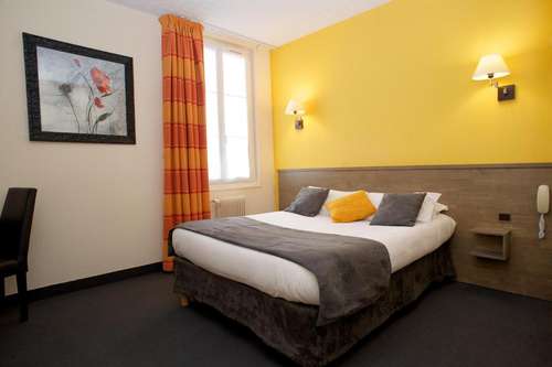 www.surcoufhotel.com
