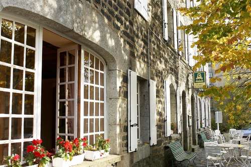 www.hoteldomerie.com