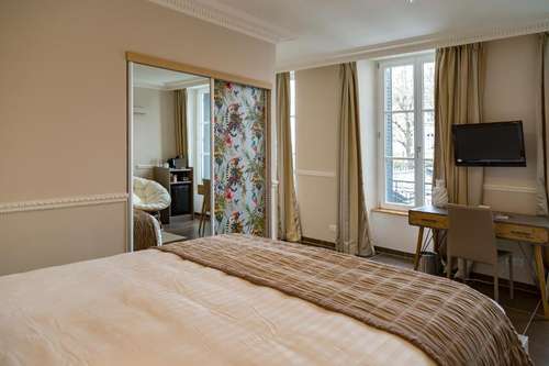 www.hoteljeanmoet.com