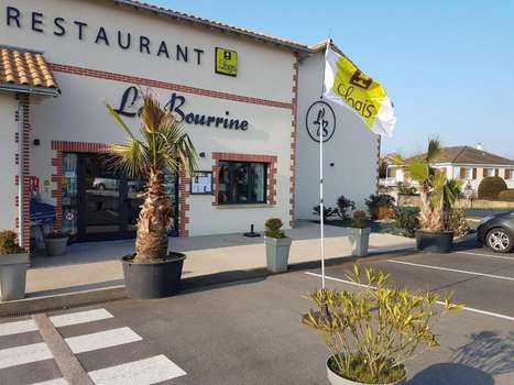 www.restaurant-labourrine.com