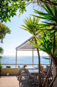 www.hotel-cap-corse.com