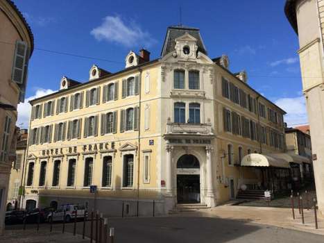 www.hoteldefrance-auch.com