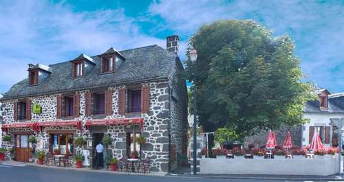 www.hoteldelaposte-cantal.com