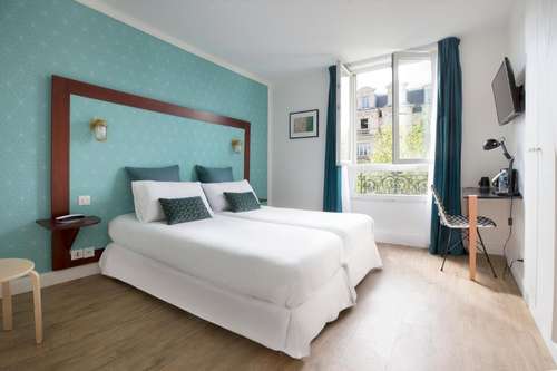 www.playce-hotel.com