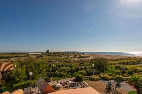 www.hotel-marseillan.com