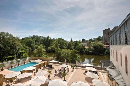 www.hotel-villa-saint-antoine.com