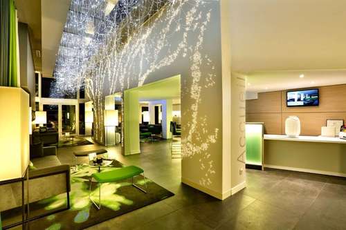 www.hotel-parc-chantilly.com