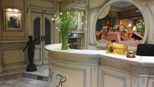 www.hotel-le-rocher.com