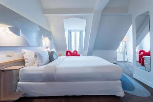 www.lemarcelhotel.com