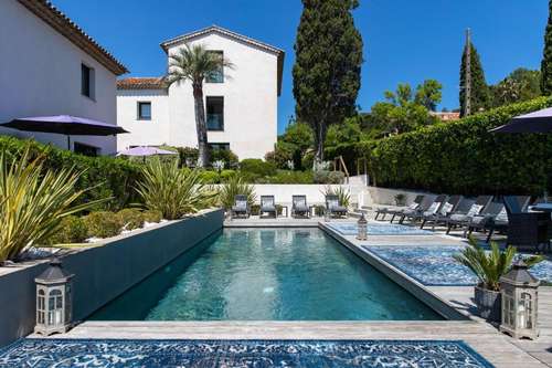 www.hotellemandala-sttropez.com