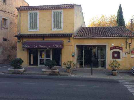 www.lecommerce-auriol.fr