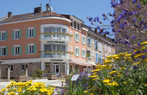 www.hotel-des-sports.com