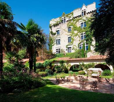 www.chateauderiell.com