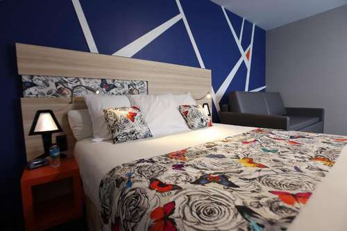 www.hotel-laval.fr