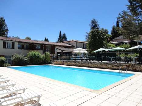 www.hotel-falaises-bouzies46.fr