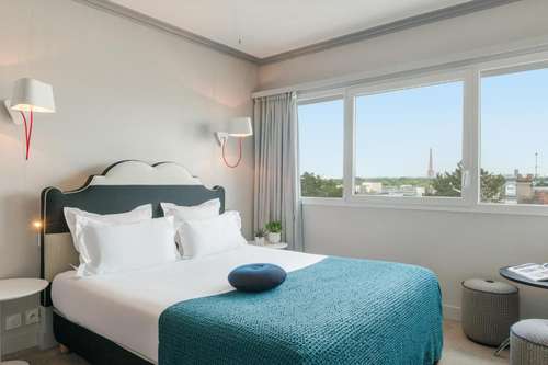 www.latriumhotel.com