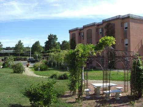 www.hotelchinon.fr